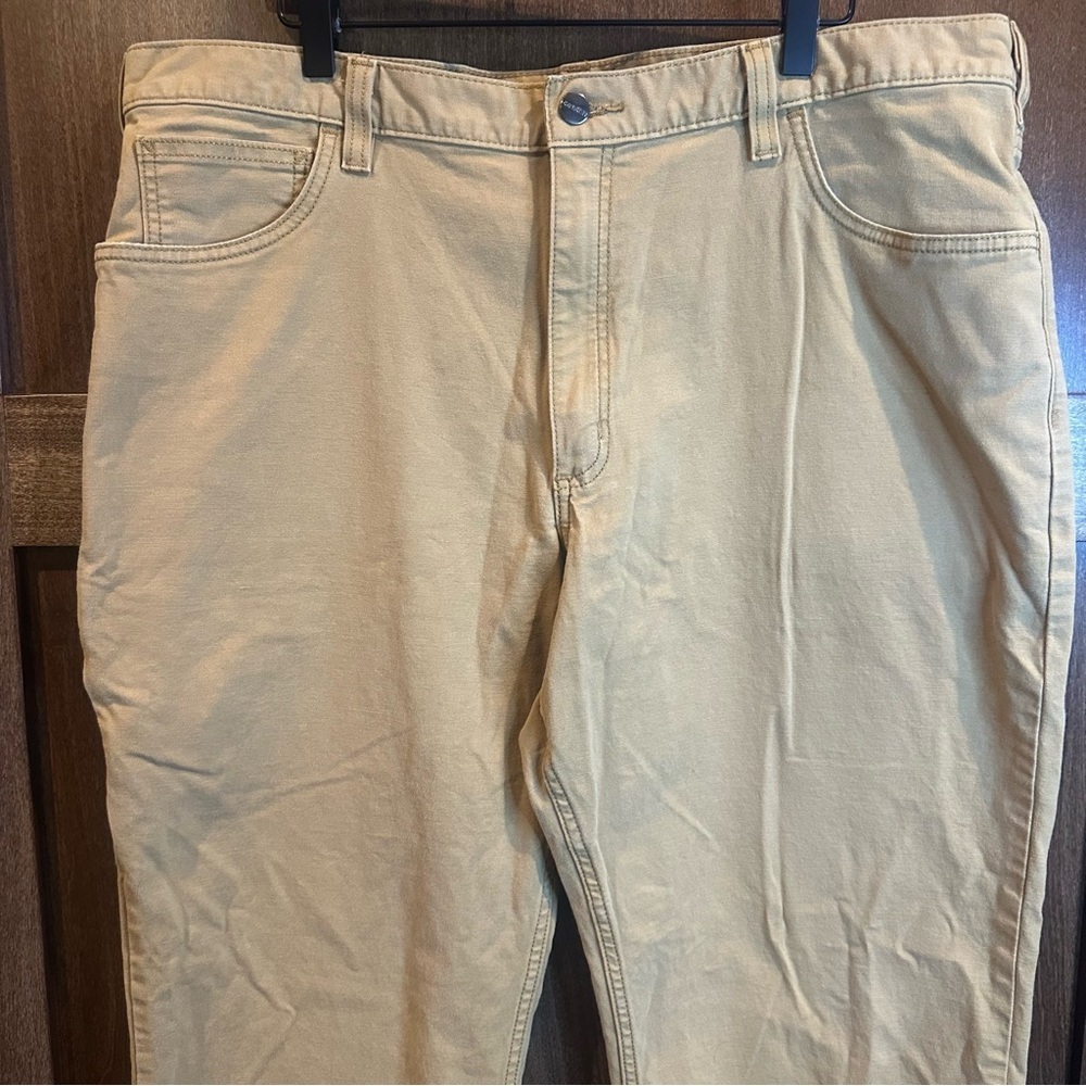 Carhartt Men's Khaki Chinos - Picture 2 of 7